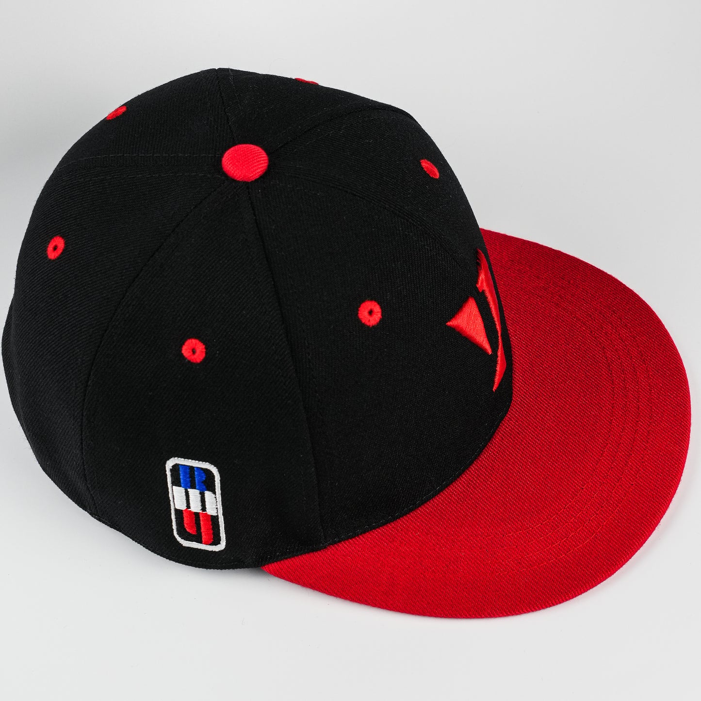 YoungManRide CHAMP series Caps🧢 Adjustable(OSFM)& Dream White & Passion Red